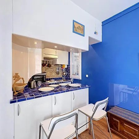 Appartement Authentique Pres Place Italie *